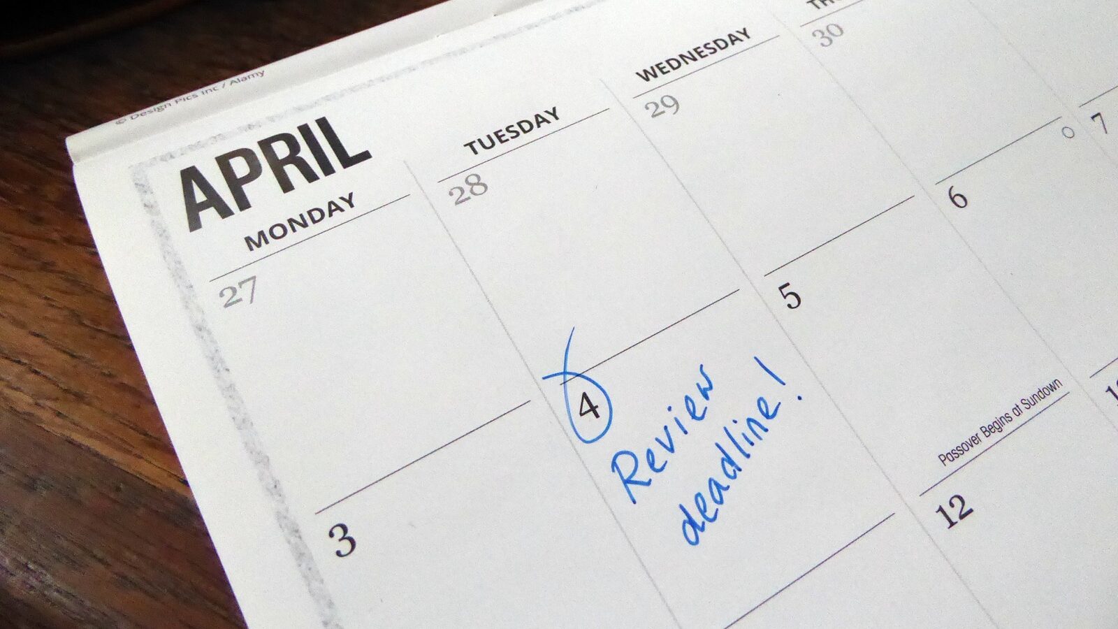 April calendar with deadline highlighted