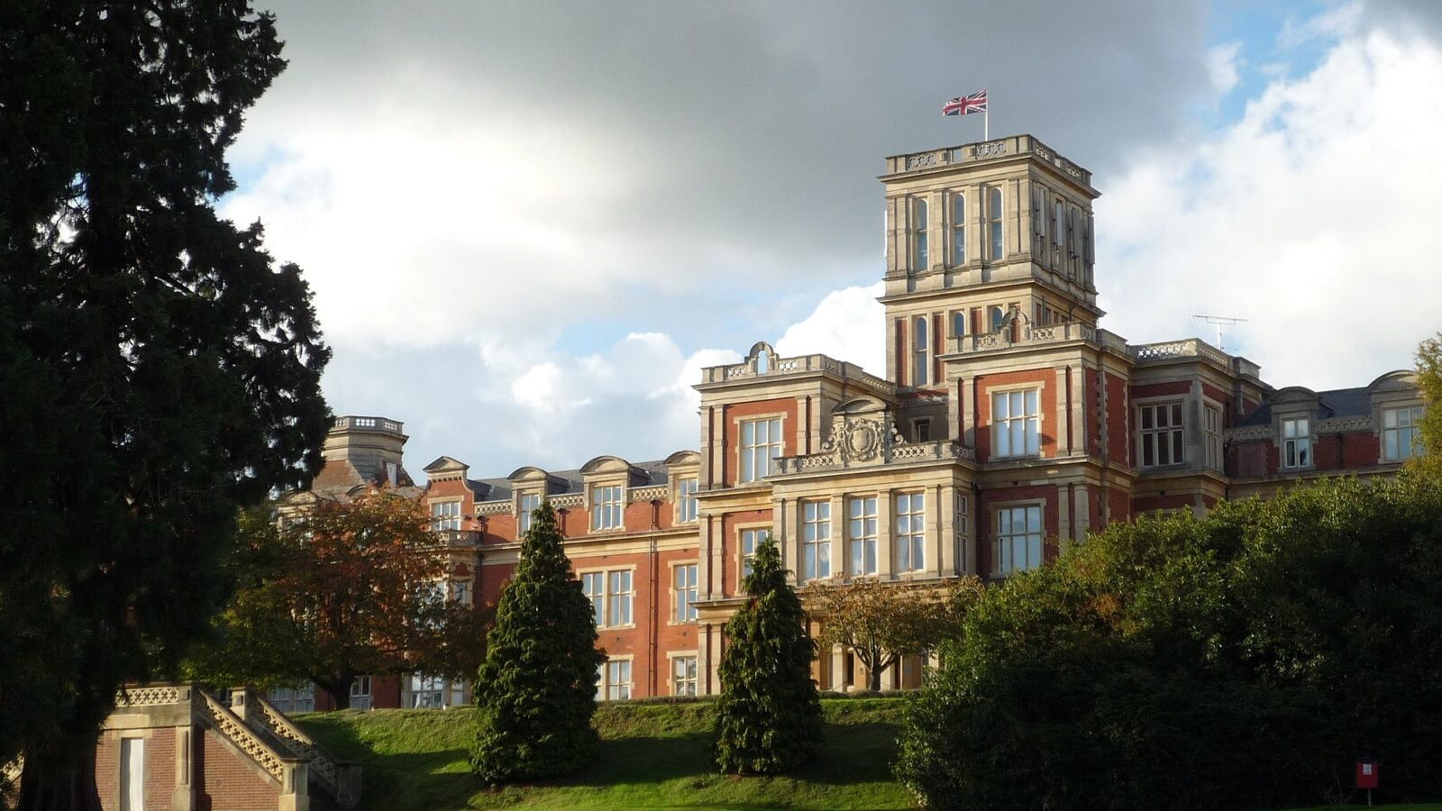 Royal Earlswood Park